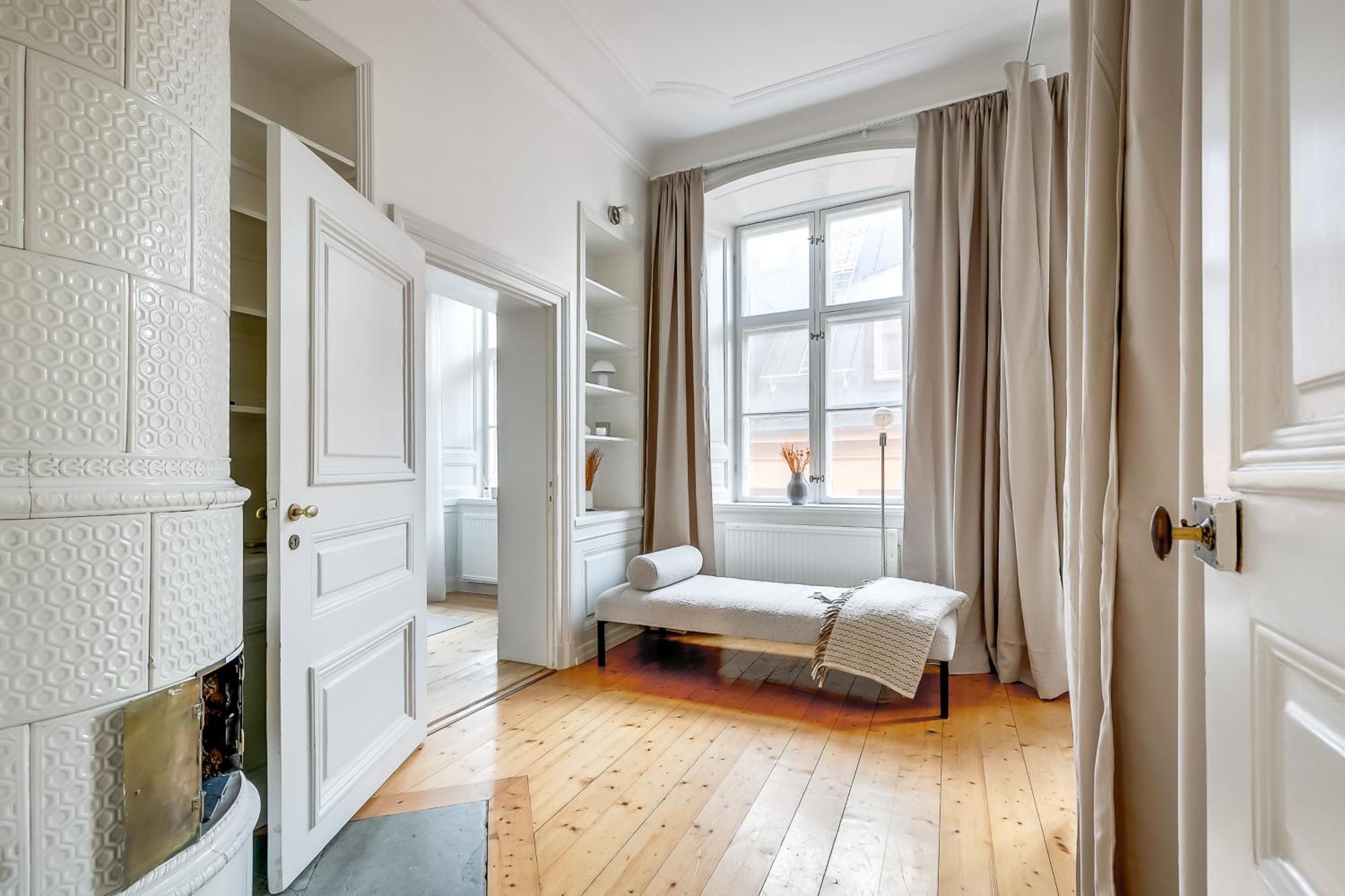 Lägenhet 3br Central- Royal Castle & Old Town At Your Door! *
